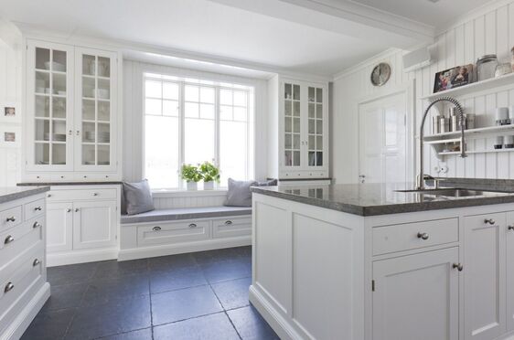 Функциональная кухня на лоджии своими руками