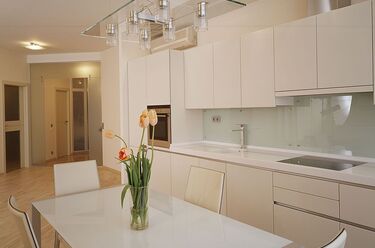 <b>Notice</b>: Undefined index: title in <b>/var/www/mebelzeu/data/www/ornello.ru/catalog/view/theme/default/template/agootemplates/blog/blog.tpl</b> on line <b>111</b>