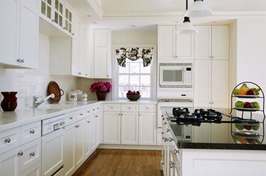 <b>Notice</b>: Undefined index: title in <b>/var/www/mebelzeu/data/www/ornello.ru/catalog/view/theme/default/template/agootemplates/blog/blog.tpl</b> on line <b>111</b>